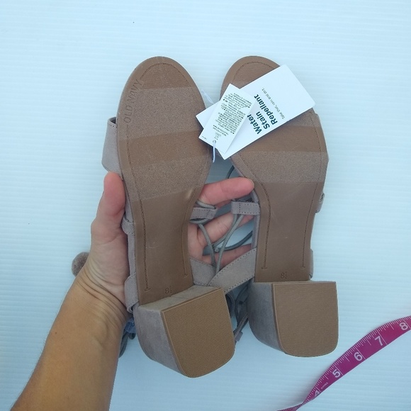 Old Navy • low block heel suede lace-up sandals - Picture 7 of 8